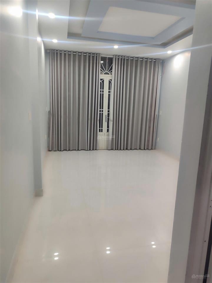 Nhà đẹp mtnb 12m bình phú 1, 4 x 20m 4 tầng 5pn  sát mt chợ lớn