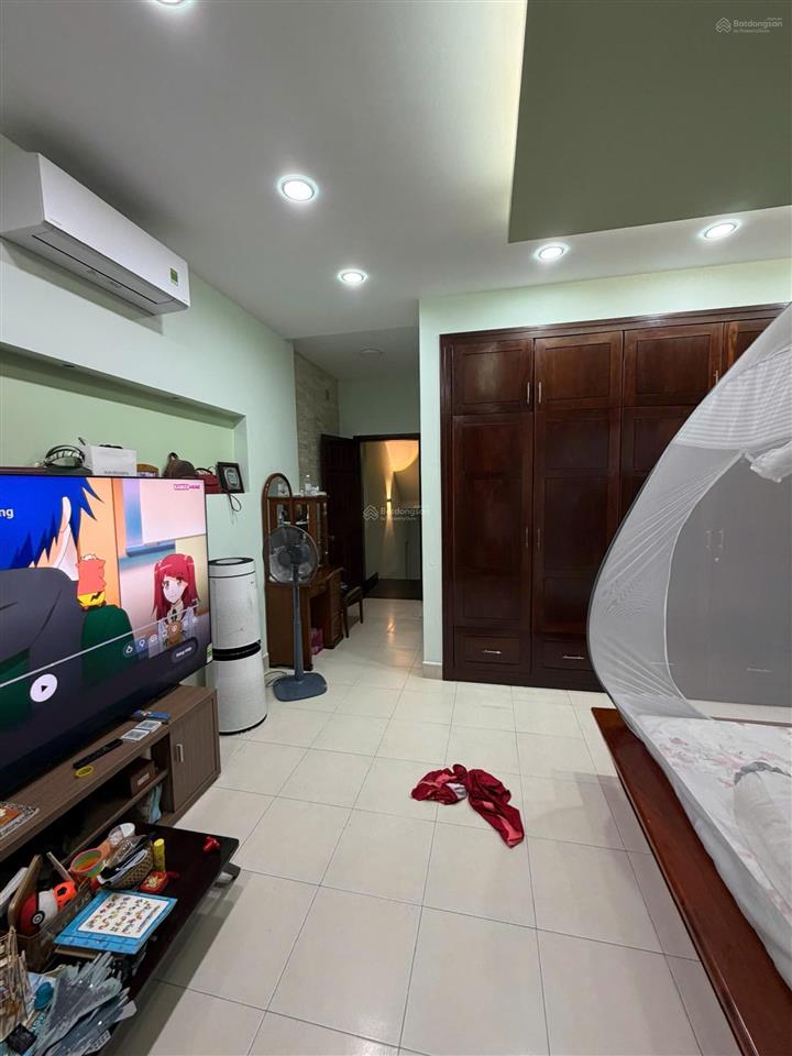Giá tốt !!! mtnb đường 14m khu ao sen 5x20m 4 tầng gần công viên, cách aeon 300m