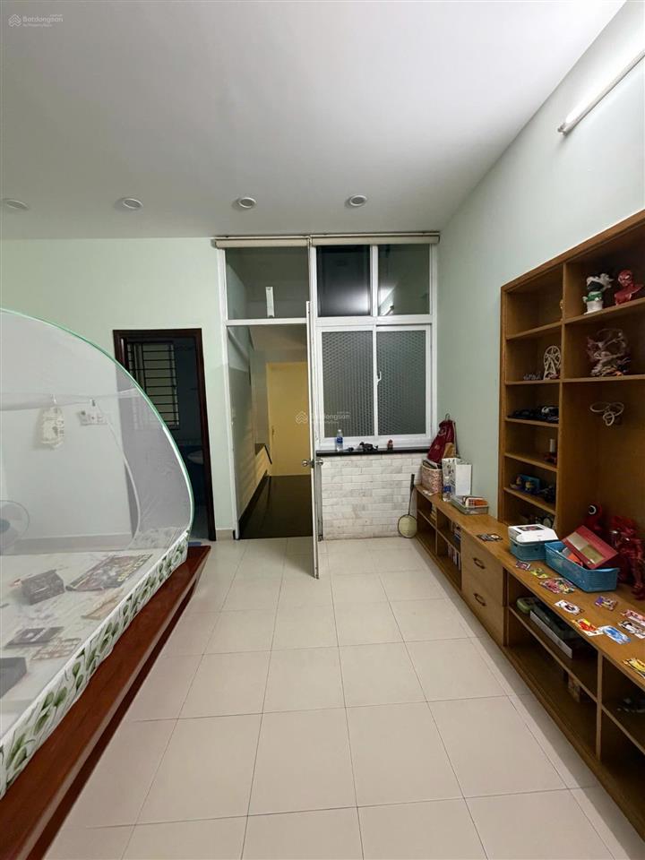 Giá tốt !!! mtnb đường 14m khu ao sen 5x20m 4 tầng gần công viên, cách aeon 300m