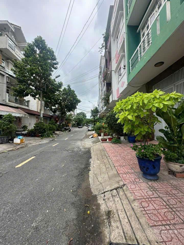 Đất đẹp mtnb 12m khu tên lửa 4 x 22,5m sát đường số 6  gần nhà thờ phao lô