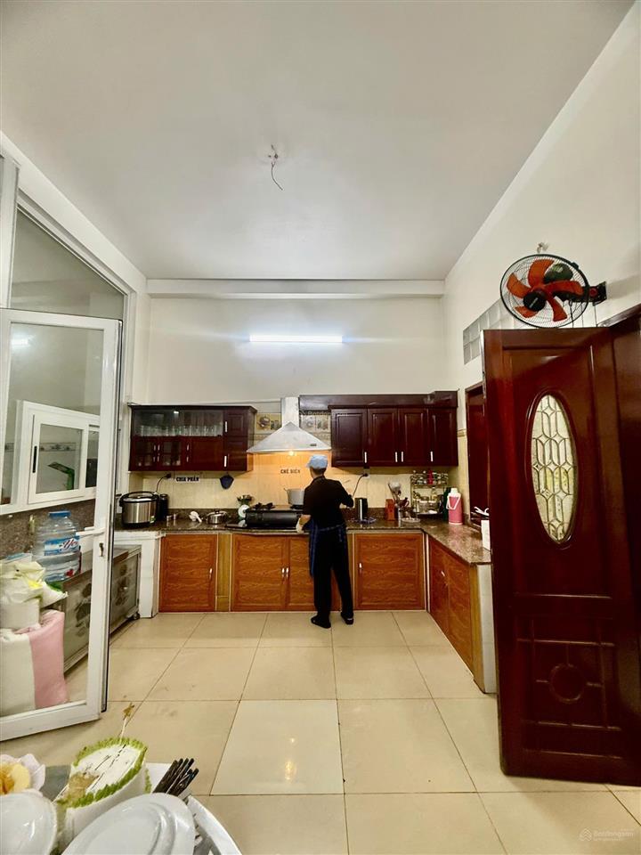 Bán nhà mtnb đường 14m khu tên lửa 6 x 20m 4 tầng sát mt tên lửa, gần công viên