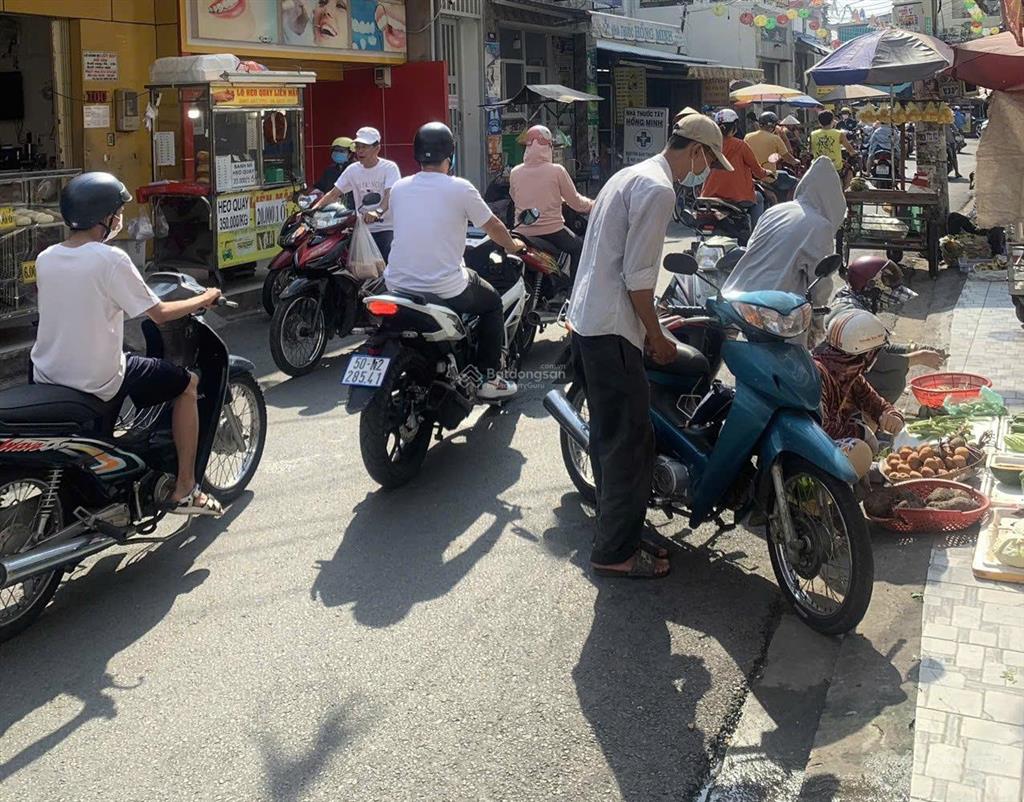 Bán nhà mtkd chợ khiếu năng tĩnh 4x16m xây full 4 tầng  có lề 5m  sát đường số 4