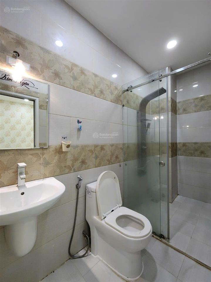 Nhà đẹp đường 12m tỉnh lộ 10  5,12 x 15m 4 tầng 6pn 6wc giáp q6