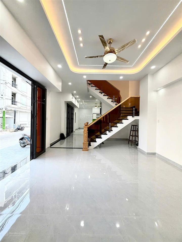 Có thang máy !!! nhà mới 100% góc đẹp 2 mt đường 14m khu ao sen 5 x 20m 6pn 6wc  cách aeon