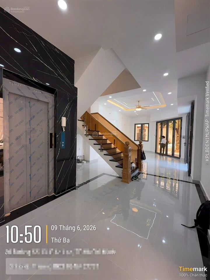 Có thang máy !!! nhà mới 100% góc đẹp 2 mt đường 14m khu ao sen 5 x 20m 6pn 6wc  cách aeon