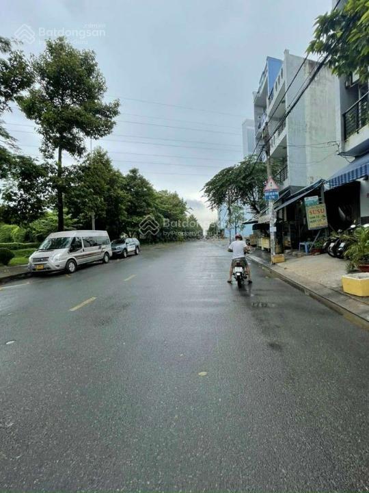 Đối diện công viên lớn !!! đất rẻ mtkd 20m khu bình phú 4 x 21,5m xây 3,5 tấm