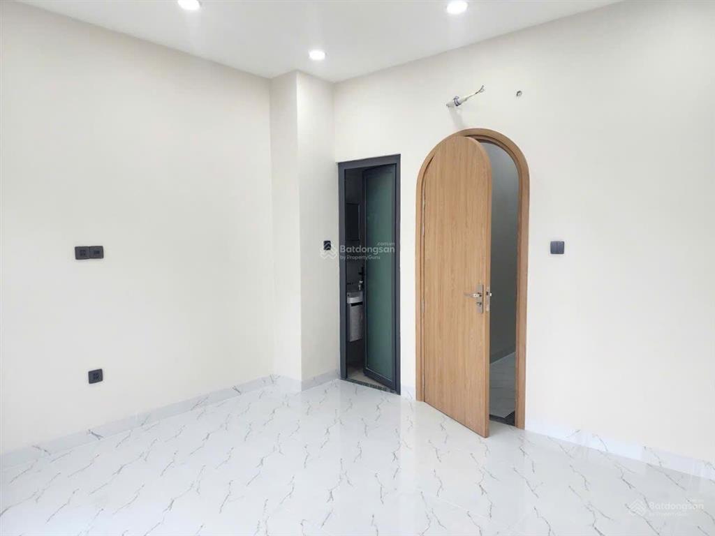 Có thang máy !!! nhà mới xây đường xe tải an dương vương 4,1x 16m nở 4,6m 5 tầng gần lý chiêu hoàng