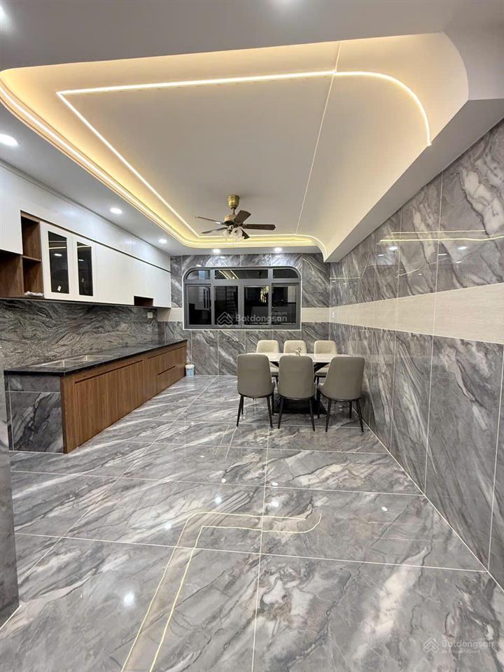 Có thang máy !!! nhà mới xây đường xe tải an dương vương 4,1x 16m nở 4,6m 5 tầng gần lý chiêu hoàng