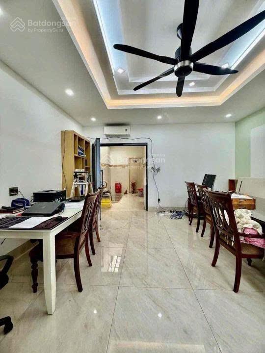 Full nội thất! nhà đẹp mtnb đường 12m khu tên lửa 5 x 19m, 4 tầng  sát đường số 6