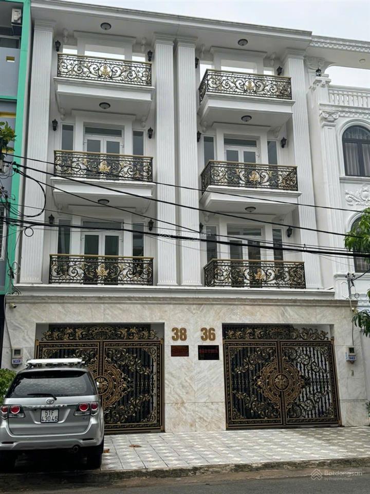 Có thang máy !!!! tòa nhà mới xây 100% mtkd đường 20m bình phú 1  9x20m 5 tầng  có hệ thống pccc