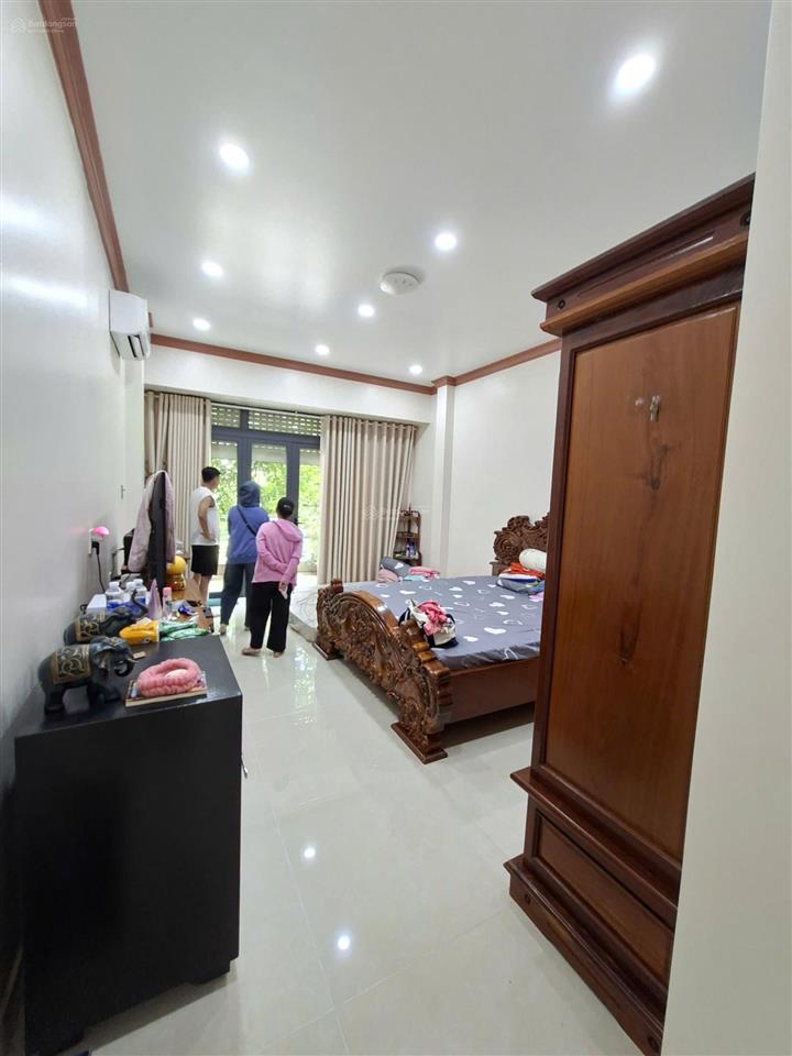 Đối diện hoa viên !!! nhà đẹp 2 mặt tiền bình phú 1  4x16m 2,5 tầng sát mt chợ lớn
