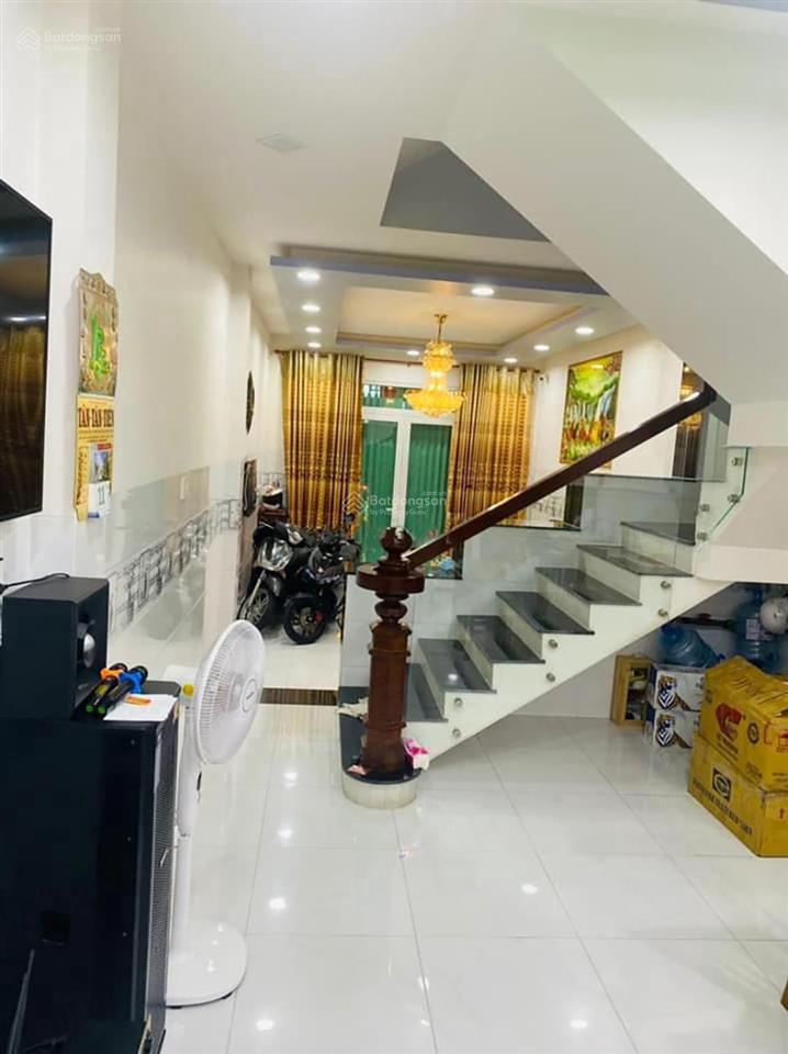 Nhà đẹp mtkd chợ da sà 4x18m 4 tầng ngay trung tâm chợ tiện kinh doanh