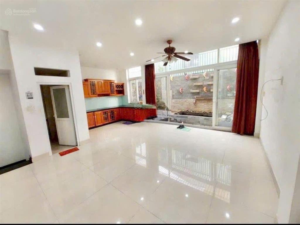 Nhà đẹp góc 2 mặt tiền kinh doanh 20m khu tên lửa 6x20m giáp q6 gần công viên phú lâm