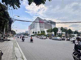 Nhà đẹp mtkd đường 60m tên lửa 4,5 x 20m 4 tầng, 5pn  lề lớn 8m  sát aeon mall chỉ 20m