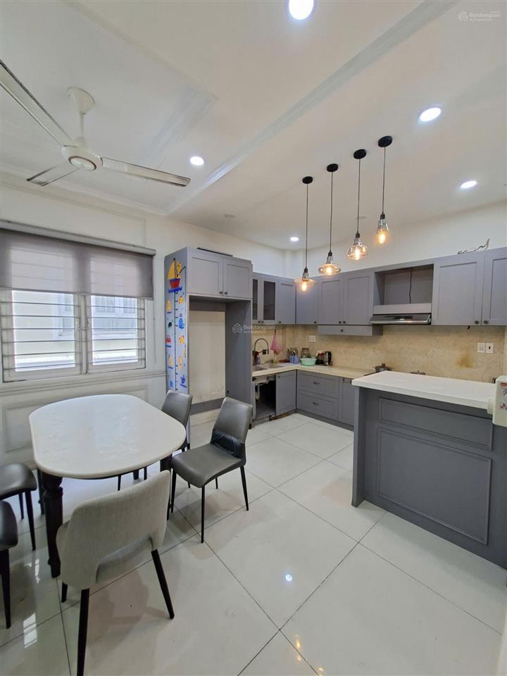 Nhà đẹp mtkd 20m khu tên lửa 5x20m 4 tầng 6pn 7wc gần chợ & chung cư tiện kinh doanh