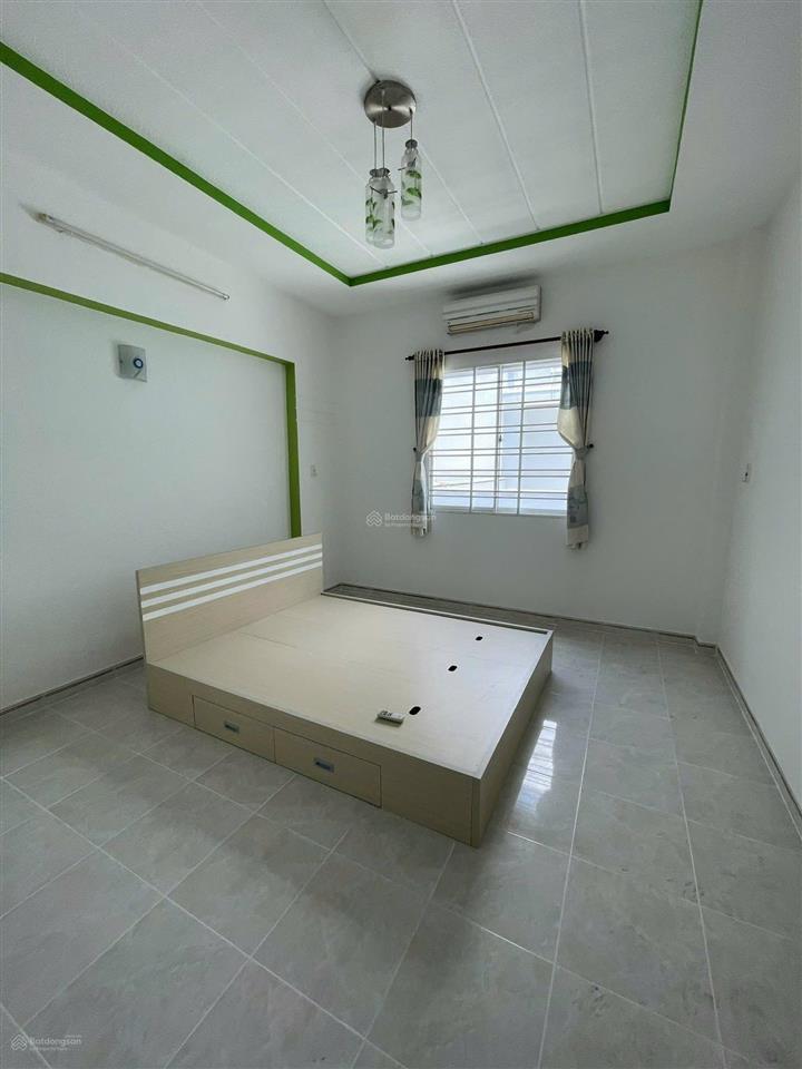 Nhà đẹp mtnb đường 12m khu tên lửa 4 x 22,5m 4 tầng  gần công viên, nhà thờ phao lô  đang có hđt