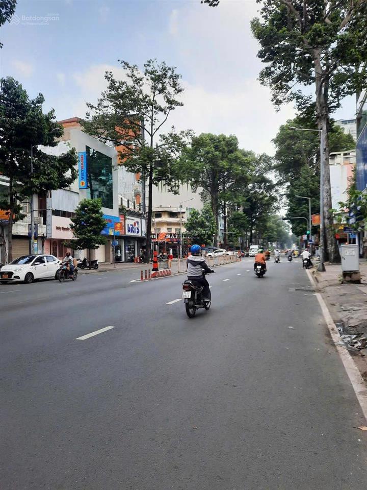 Bán nhà mtkd chợ lớn 4x20m 4 tầng đoạn giữa bình phú & trần văn kiểu