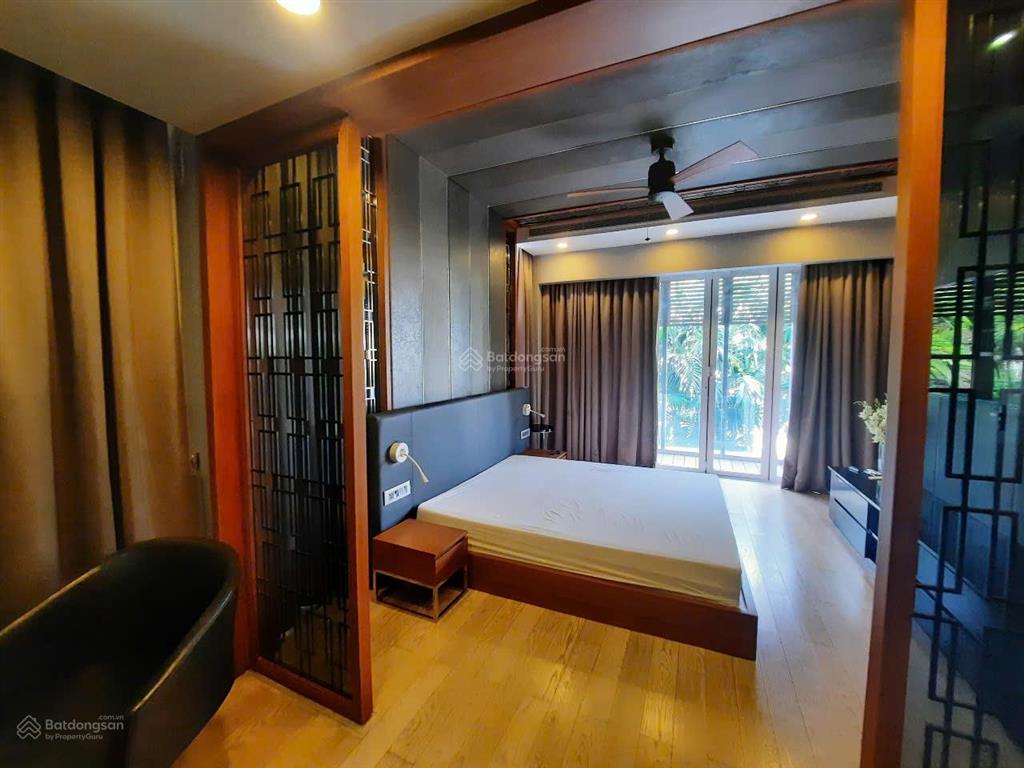 Vip! biệt thự sân vườn tân cổ điển 10 x 20m, 3 tầng sát công viên, gần đường số 5 & tên lửa