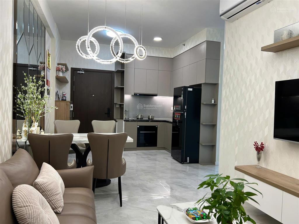 Trực diện hồ bơi !! full nội thất !! căn hộ privia 68 m2  2pn+ 2wc +1 góc cộng làm việc vào ở ngay