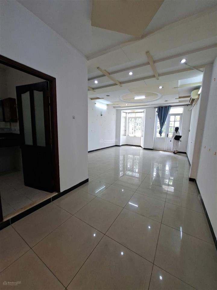 Nhà mtnb đường 14m khu ao sen 5 x 20m 4 tầng 4pn gần aeon mall