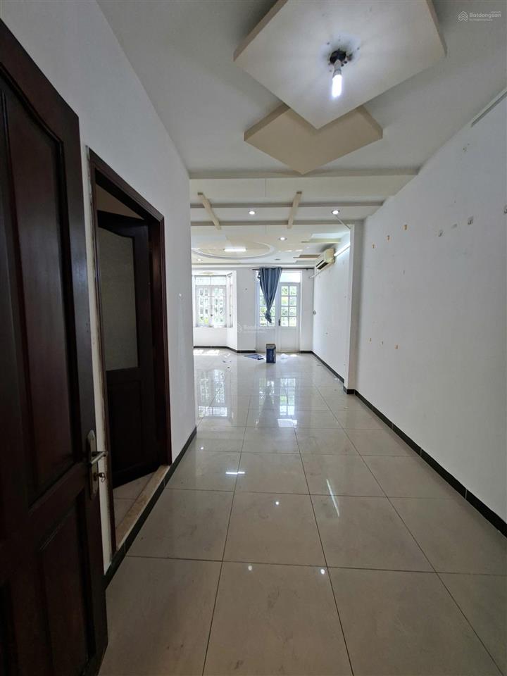 Nhà mtnb đường 14m khu ao sen 5 x 20m 4 tầng 4pn gần aeon mall