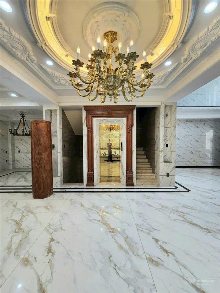 Vip !!! biệt thự full nội thất tân cổ điển mtkd khu tên lửa  10x20m 1 hầm 4 tầng  có thang máy
