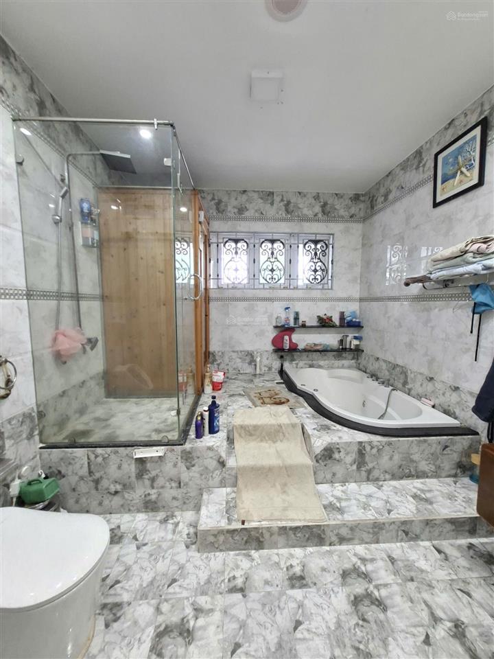Ngay công viên! biệt thự vip khu ao sen 10 x 20m 1 hầm 3 tầng cách aeon mall 150m