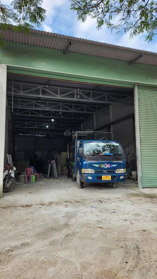Cho thuê nhà kho 240m2 mặt tiền đại lộ nguyễn tất thành  phước đồng, nha trang