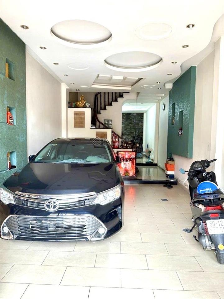 Mặt tiền đường chợ lớn, nhà 4 tầng, vị trí đẹp, kinh doanh đa ngành nghề
