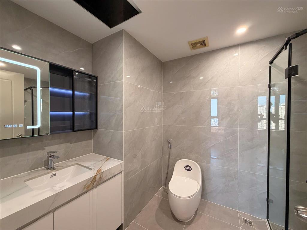 Chính chủ cho thuê căn 3 ngủ veiw sông hồng toàn cảnh thành phố hà nội giá 17 triệu / tháng
