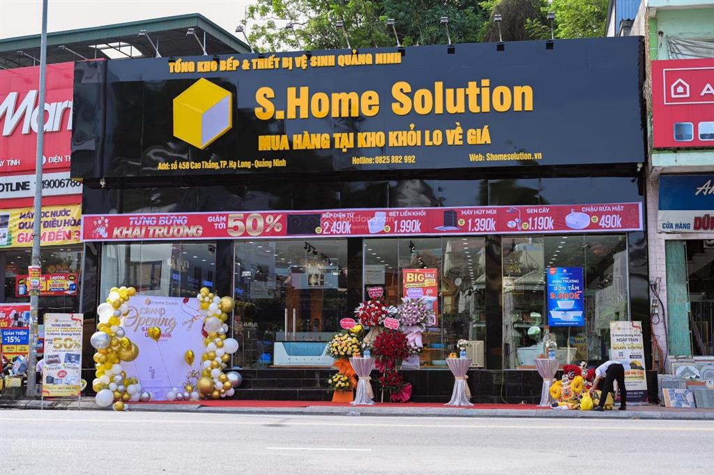 Nhà mặt phố, mặt tiền rộng, không chung chủ. tiền đường, trường, chợ, khu dân cư đông đúc.