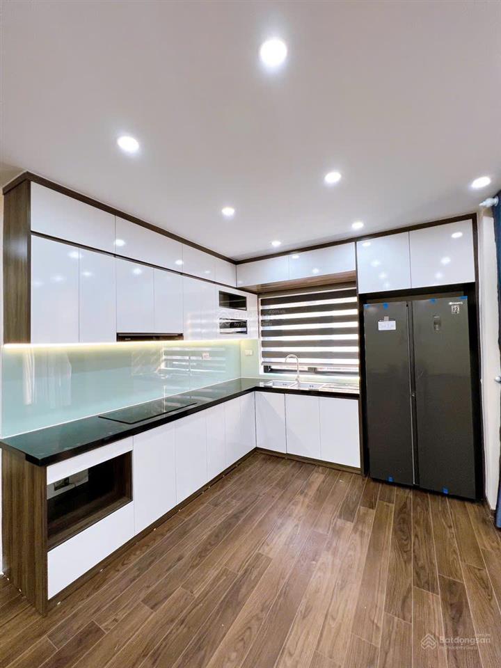Bán gấp căn hộ 75m2, 2 phòng ngủ, nội thất đẹp, booyoung, mỗ lao