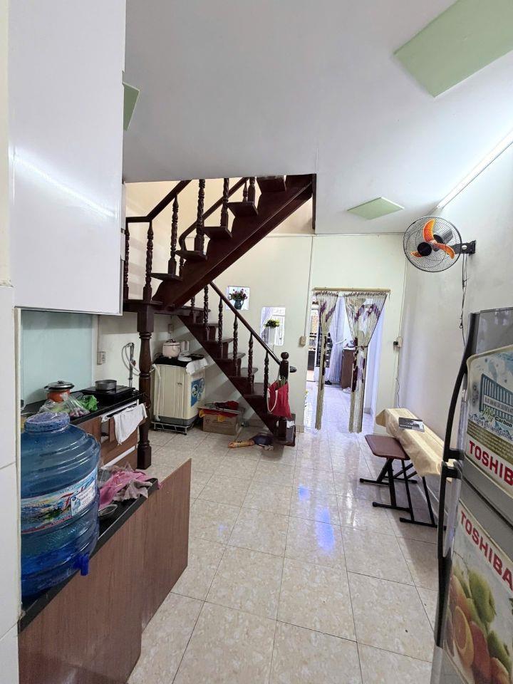 Cần bán gấp nhà lô góc Đô Đốc Chấn-Tân Sơn Nhì sát mặt tiền, đủ tiện ích, 42m chỉ 4.x tỷ. Hiếm  