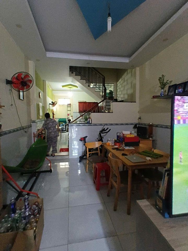 Bán gấp nhà hẻm xe hơi Nguyễn Hữu Tiến, 76m², khu sầm uất, thu nhập 11tr/tháng chỉ 5,X Tỷ   