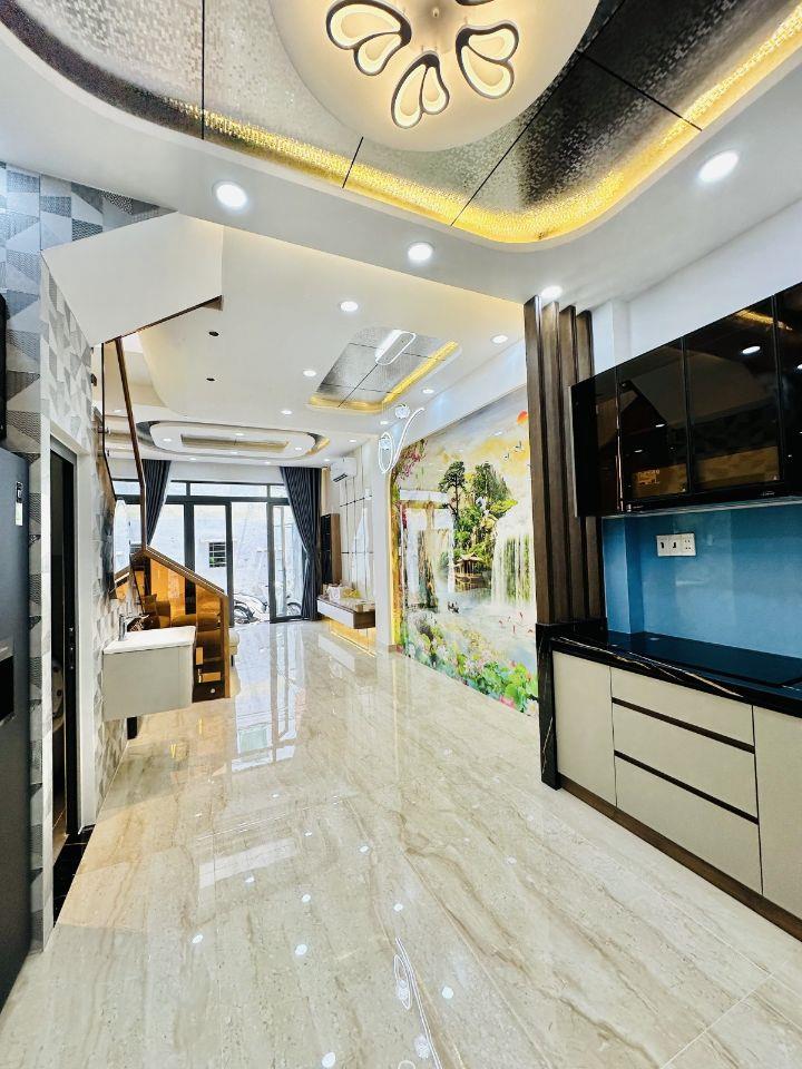 Bán gấp nhà đẹp, ở ngay Khuông Việt, 70m², gần Đầm Sen, khu dân trí, đủ tiện ích, 7.X tỷ  