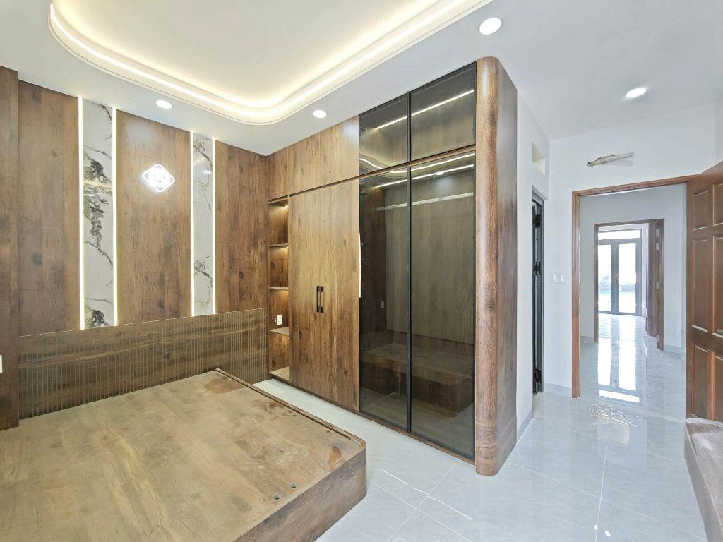 Bán nhà mới 5 tầng khu Tên Lửa 85M2 nở hậu có thang máy, tặng nội thất nhìn là mê, 10.X TỶ  
