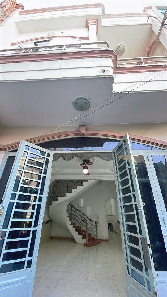Bán gấp nhà hẻm xe hơi Nguyễn Sơn đúc BTCT ngang gần 5m khu sầm uất VIP Tân Phú nhỉnh 6 tỷ.   