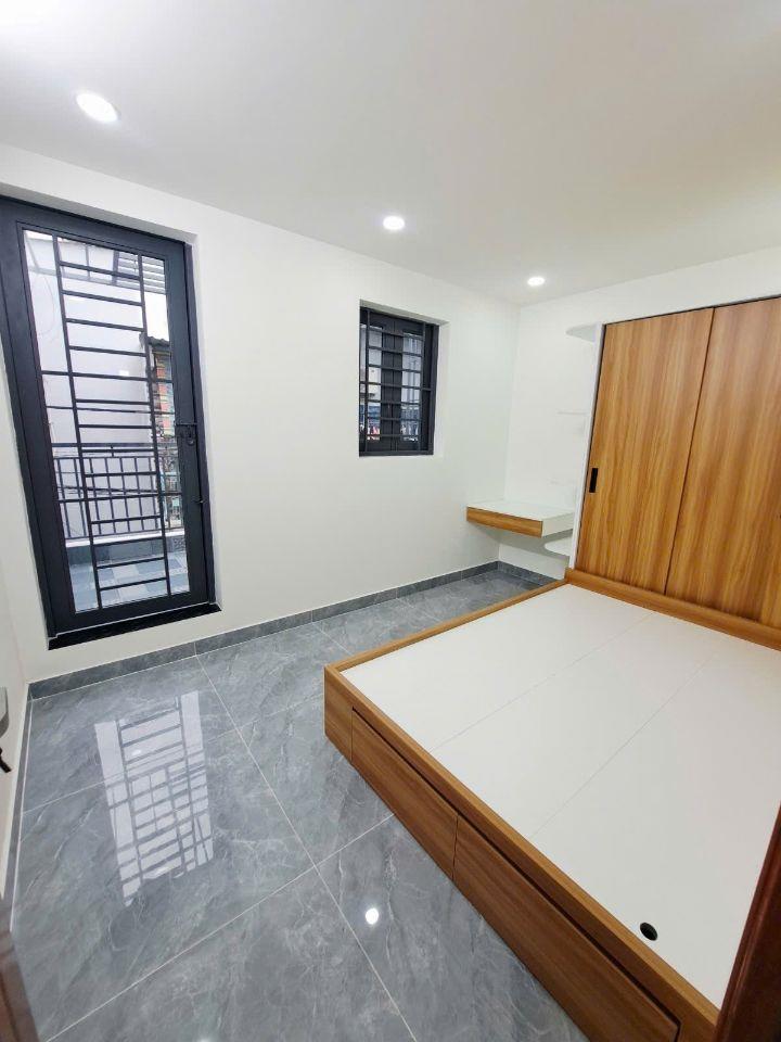 Bán gấp nhà mới TRƯƠNG PHƯỚC PHAN hẻm xe hơi gần chợ, trường học, tặng nội thất, 3 PN nhỉnh 4 tỷ.   
