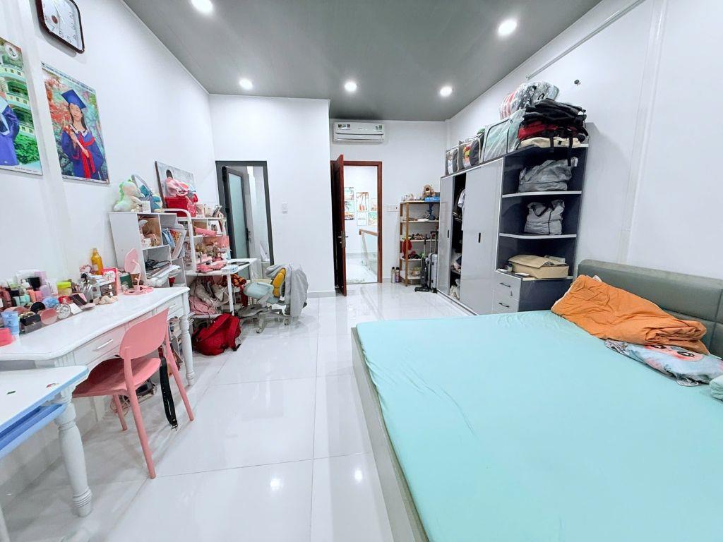 Giảm 1 tỷ, nhà mới Trịnh Đình Trọng, 80m  cách mặt tiền 1 căn, đủ tiện ích, chỉ 5.X tỷ  🏠