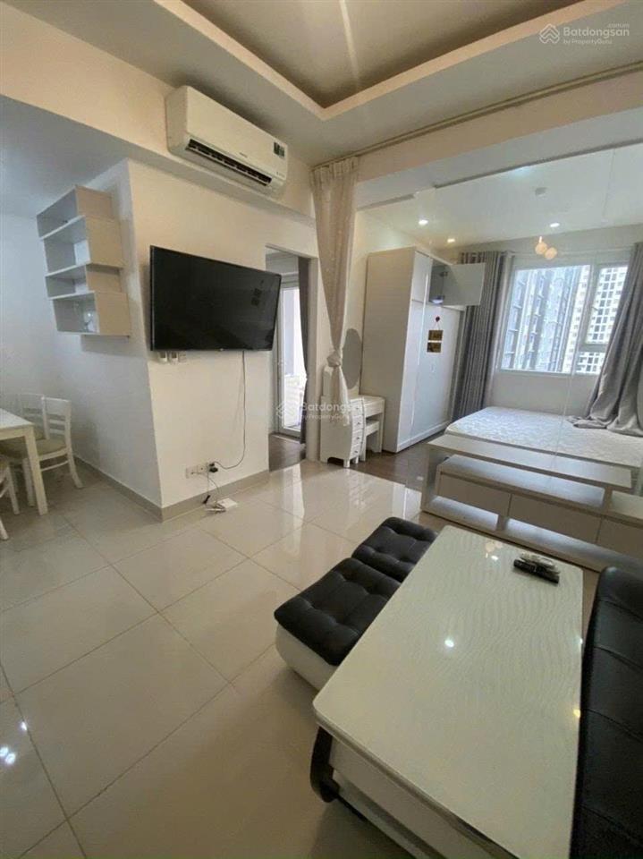 Cần cho thuê the park 1pn full 8trieu   0799 880 ***