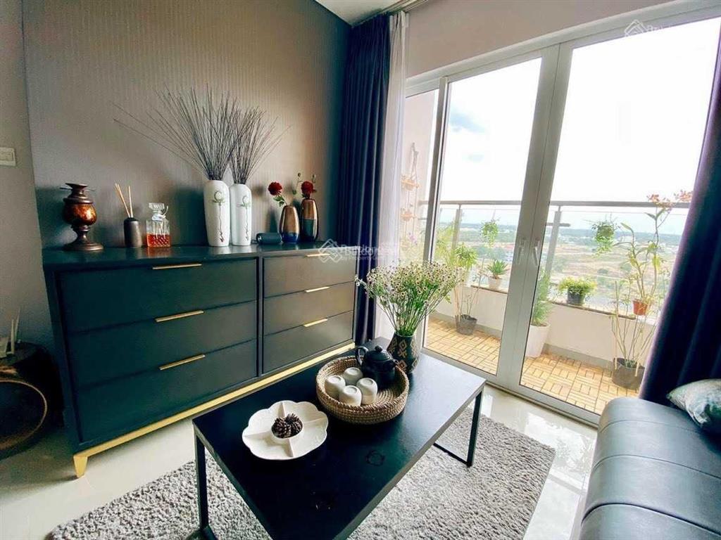 Bán 3pn 96m2 full đẹp 5t3   0799 880 *** vân anh
