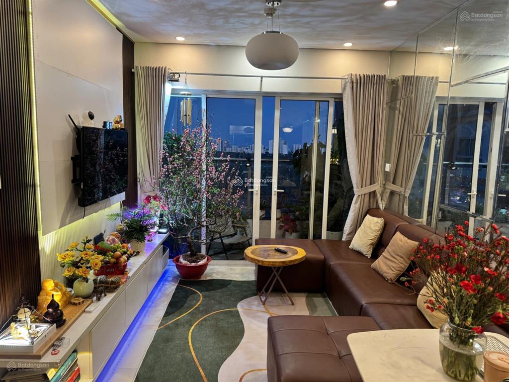 Cho thuê dragon hill 2pn full đồ 10tr  0799 880 ***
