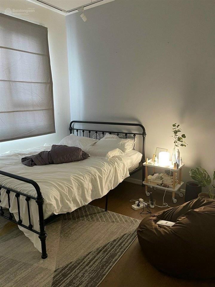 Cần bán căn view đẹp 2ty880 sẵn hdt  0799 880 *** vân anh