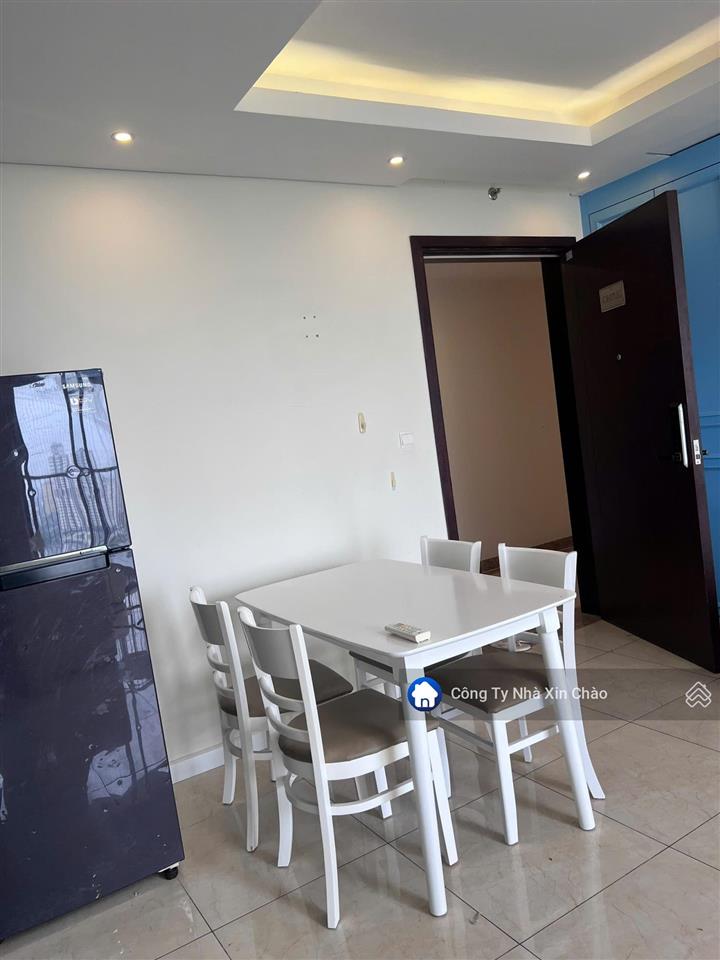 Bán căn 2 ngủ view hồ tòa vip c67 d'capitale giá 9,7 tỷ bao phí cực chất  tòa khối đế vincom
