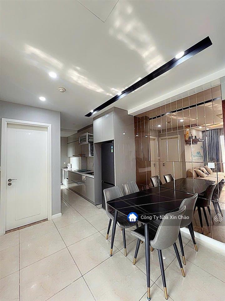 Căn tòa vip c67 d'capitale trần duy hưng. giá 7,99 tỷ, đang tốt quá