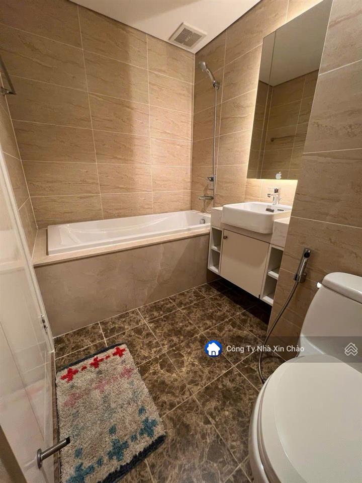 Căn tòa vip c67 d'capitale trần duy hưng. giá 7,99 tỷ, đang tốt quá