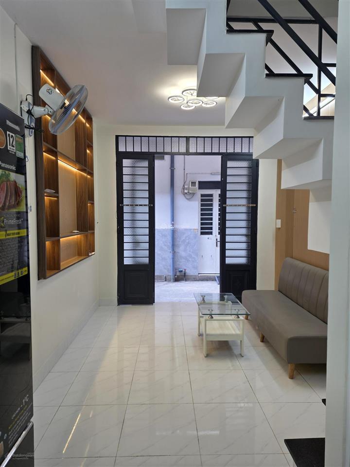 Nhà đẹp, giá rẻ khu dân cư ở lê văn lương, nhà bè