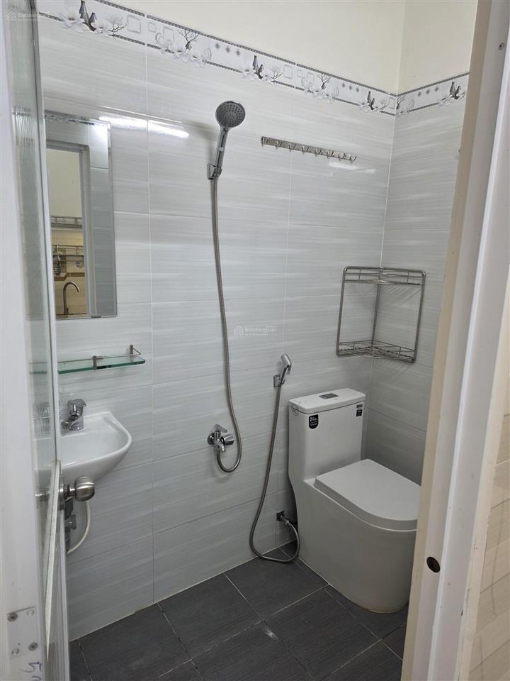 Nhà đẹp, giá rẻ khu dân cư ở lê văn lương, nhà bè