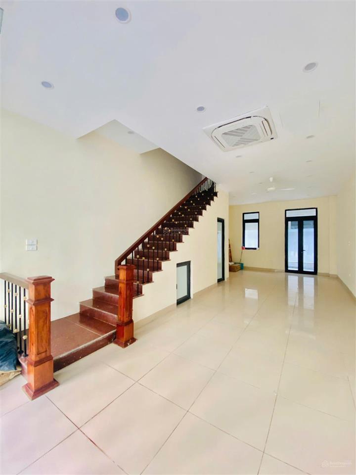 Cơ hội bắt đáy tài sản liền kề sao biển 5 tầng hoàn thiện giá đầu tư chỉ 8.5 tỷ thu về!