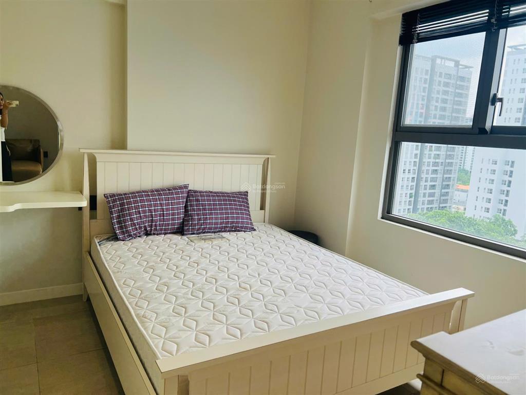 Bán gấp căn hộ 2pn tại saigon south giáp phú mỹ hưng, full nội thất, nhà đẹp view sông giá cực tốt